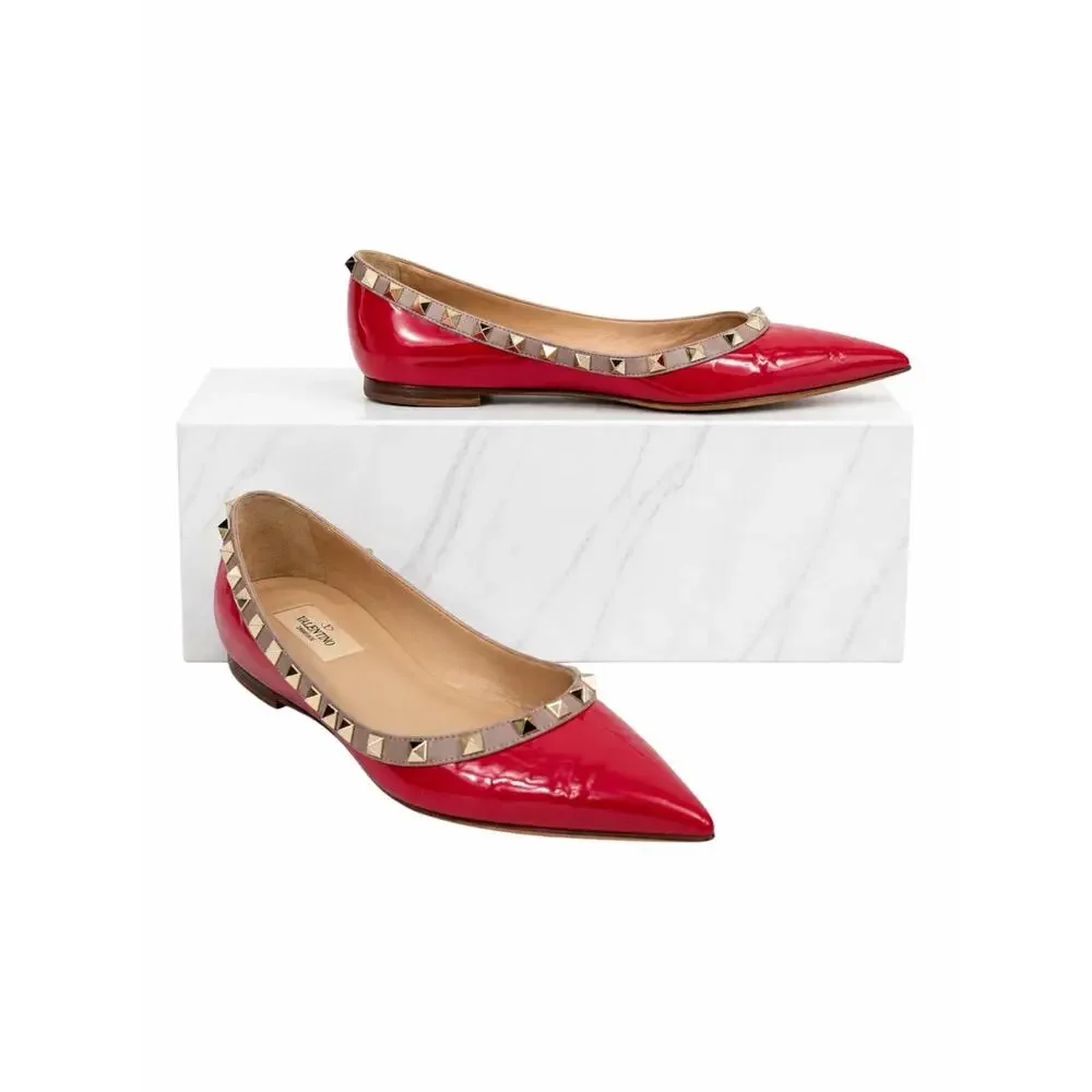 Valentino Garavani Rockstud Two Tone Poined Toe Flats Red Pink Size 40